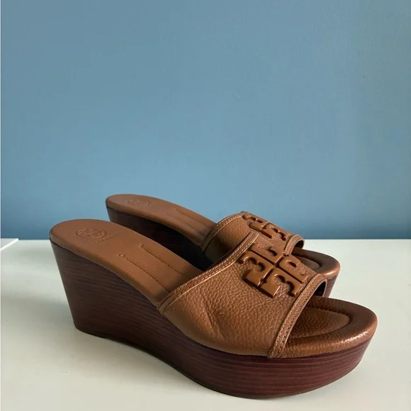Tory Burch Tan Leather Sandals - Picture 3 of 5